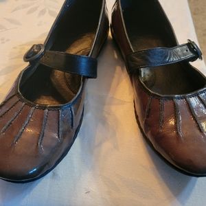 Women's Born flats